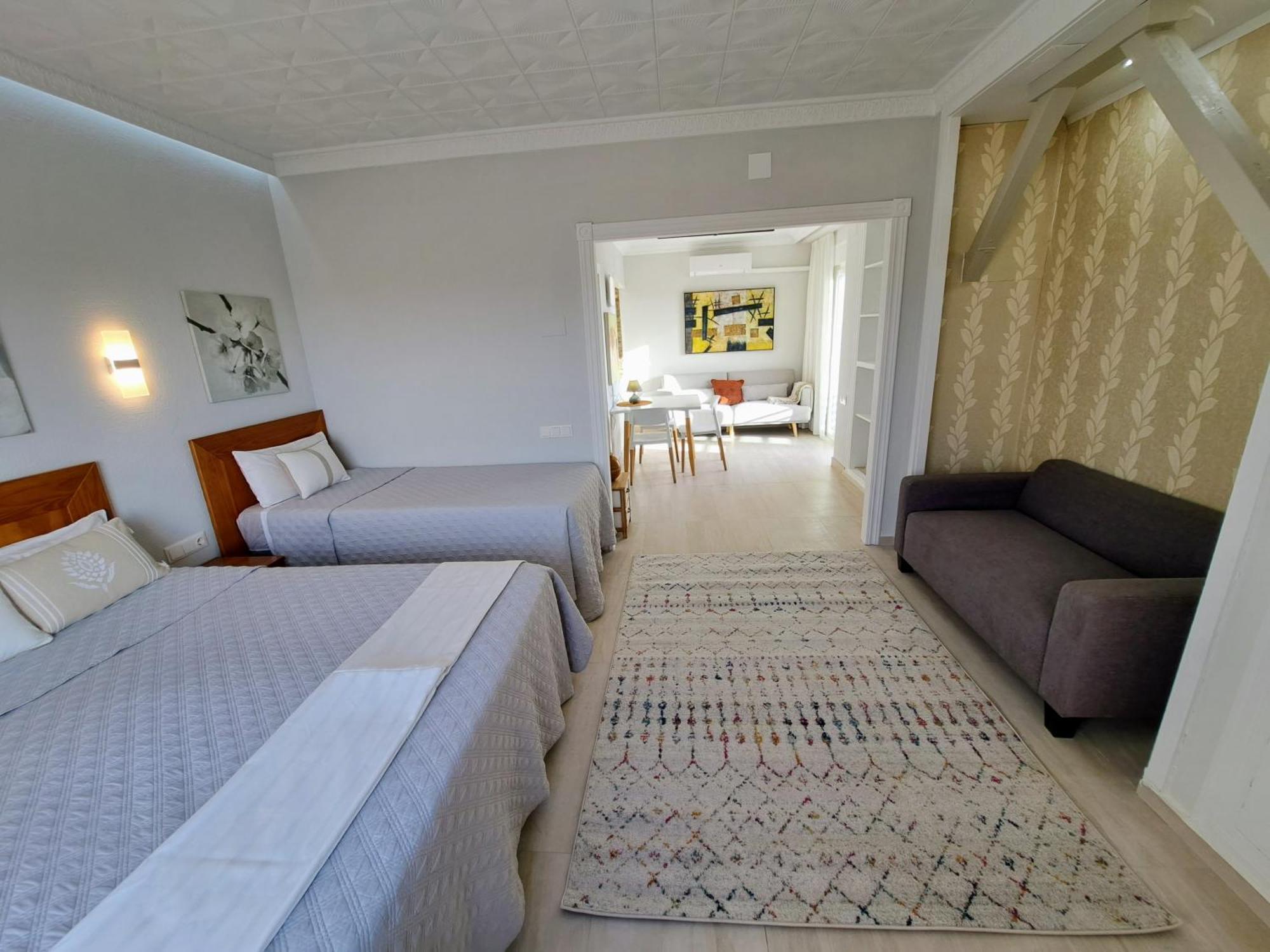 Alicante Skylights Apartments 객실 사진