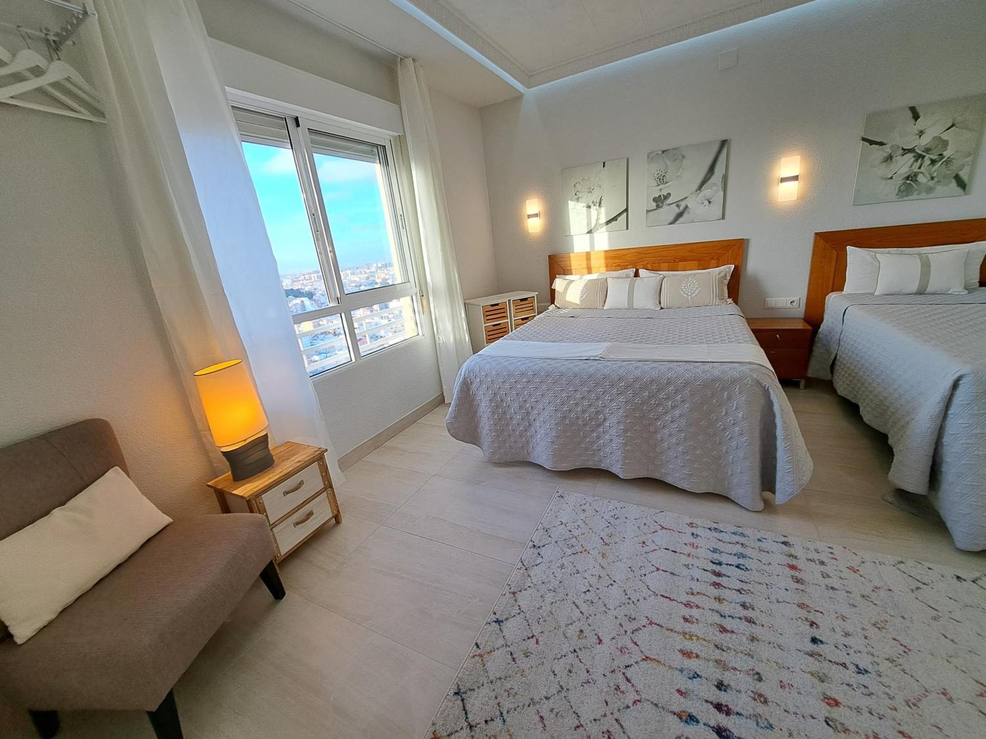 Alicante Skylights Apartments 객실 사진