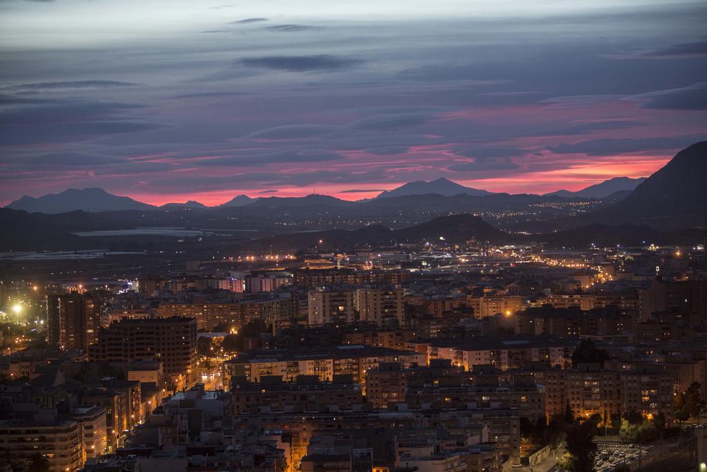 Alicante Skylights Apartments 객실 사진